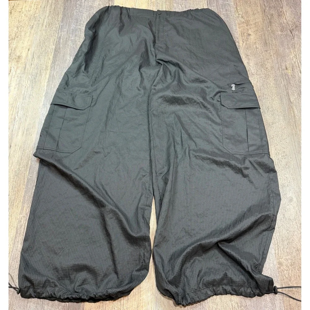 Alo Yoga Cargo Pants Womens L Black Baggy Ripstop Lightweight Bungee Dance Y2K